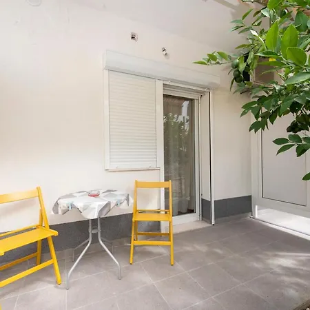 Gostinjska kuća Studios Lavender 3*