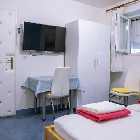 Gostinjska kuća Studios Lavender