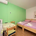 Gostinjska kuća Studios Lavender