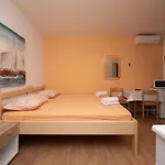 Studios Lavender Gostinjska kuća