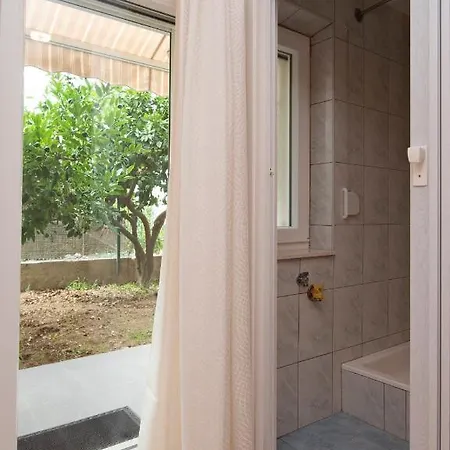 Lavender Pensionat 3*