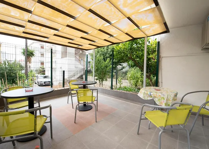 Studios Lavender Split