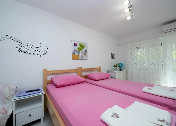 Guest house Studios Lavender 3*